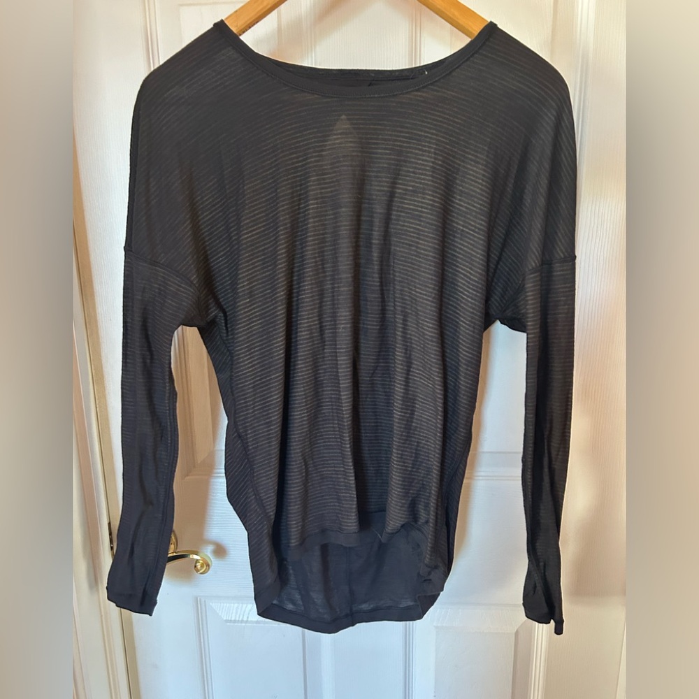 Lululemon Reversible Black/Gold Long Sleeve Top